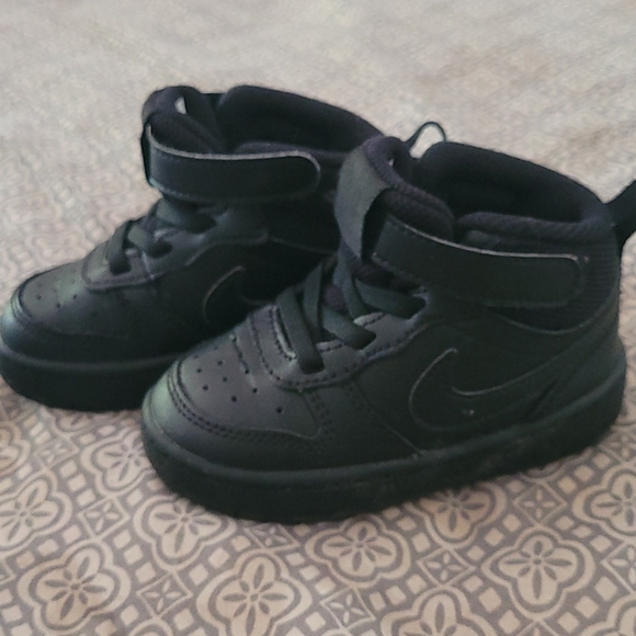Nike little boys size 6 - Picture 2 of 4